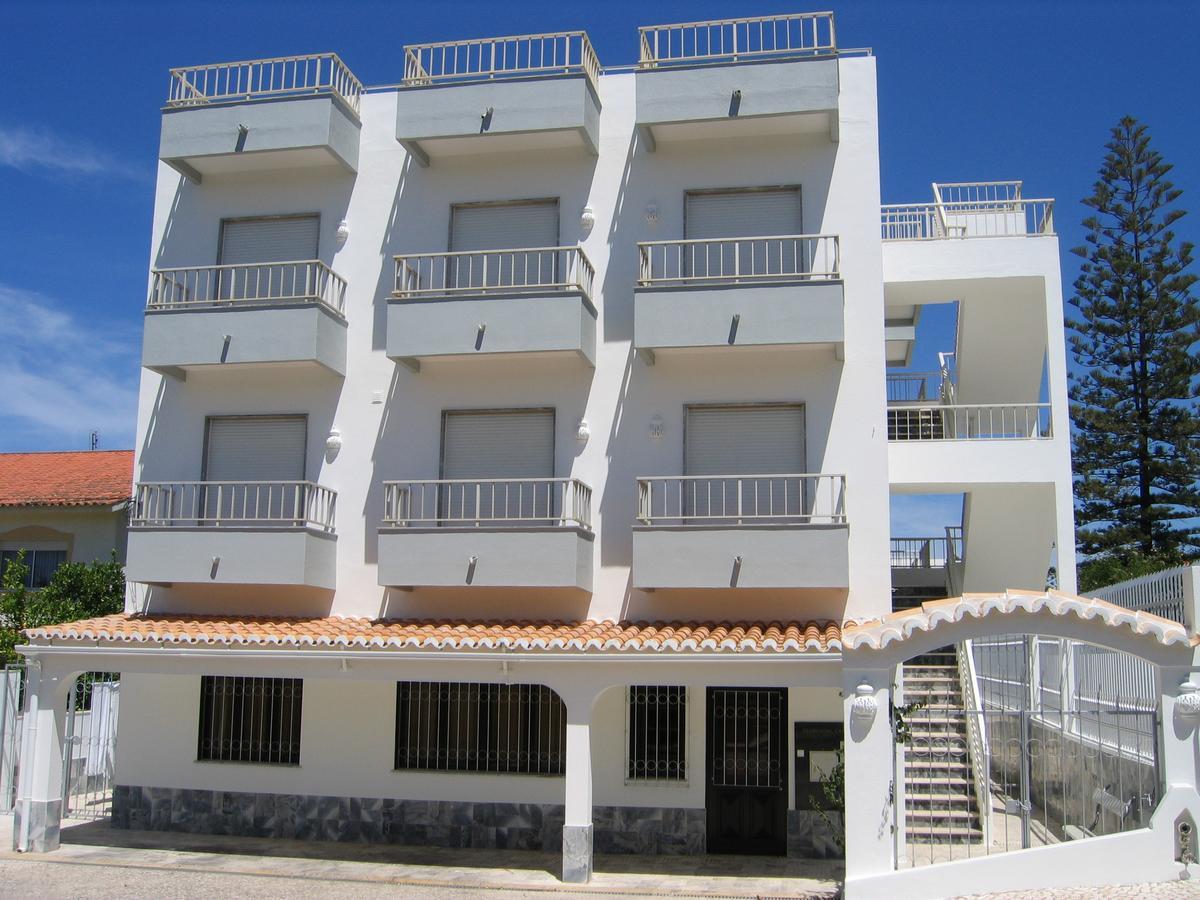 Hotel Residencial Campo-Mar By Umbral Portimão Zewnętrze zdjęcie A typical apartment building in the Algarve, Portugal