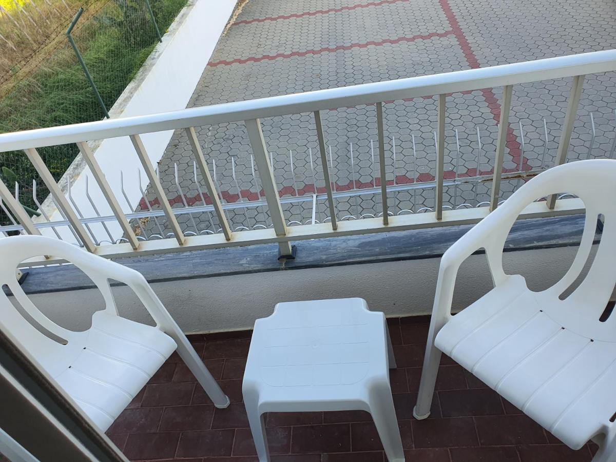 Hotel Residencial Campo-Mar By Umbral Portimão Zewnętrze zdjęcie A balcony in a house